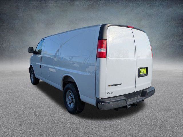 New 2026 Chevrolet Express 2500 w/ Driver Convenience Package RWD image 6