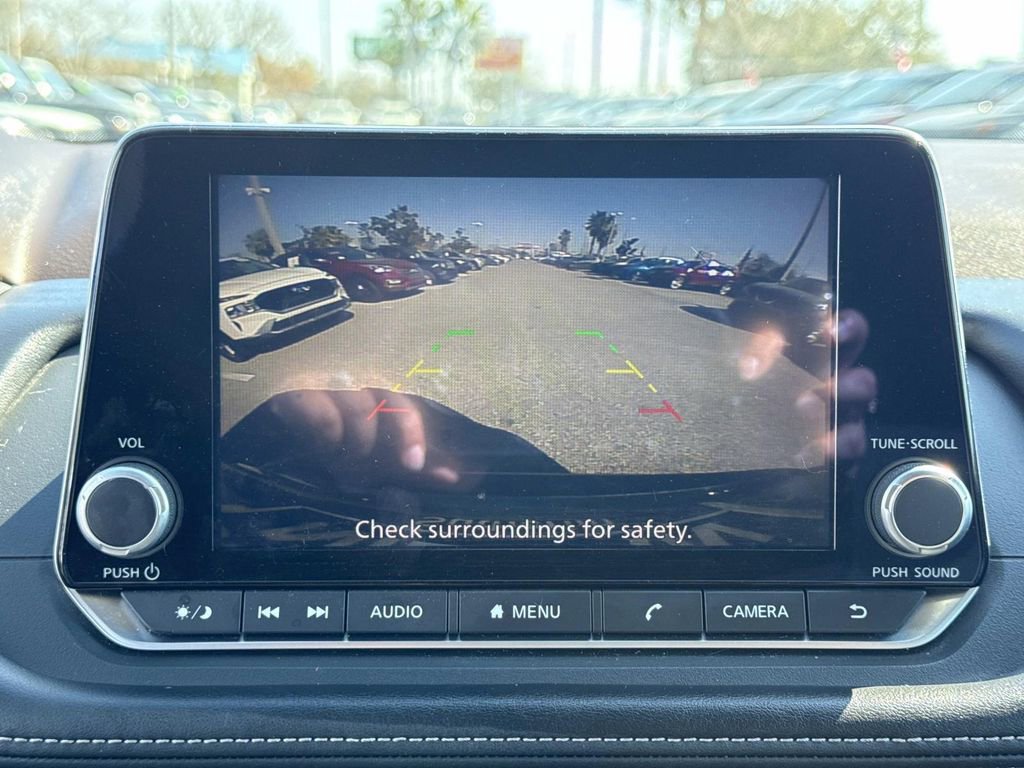 Certified 2023 Nissan Rogue S image 22