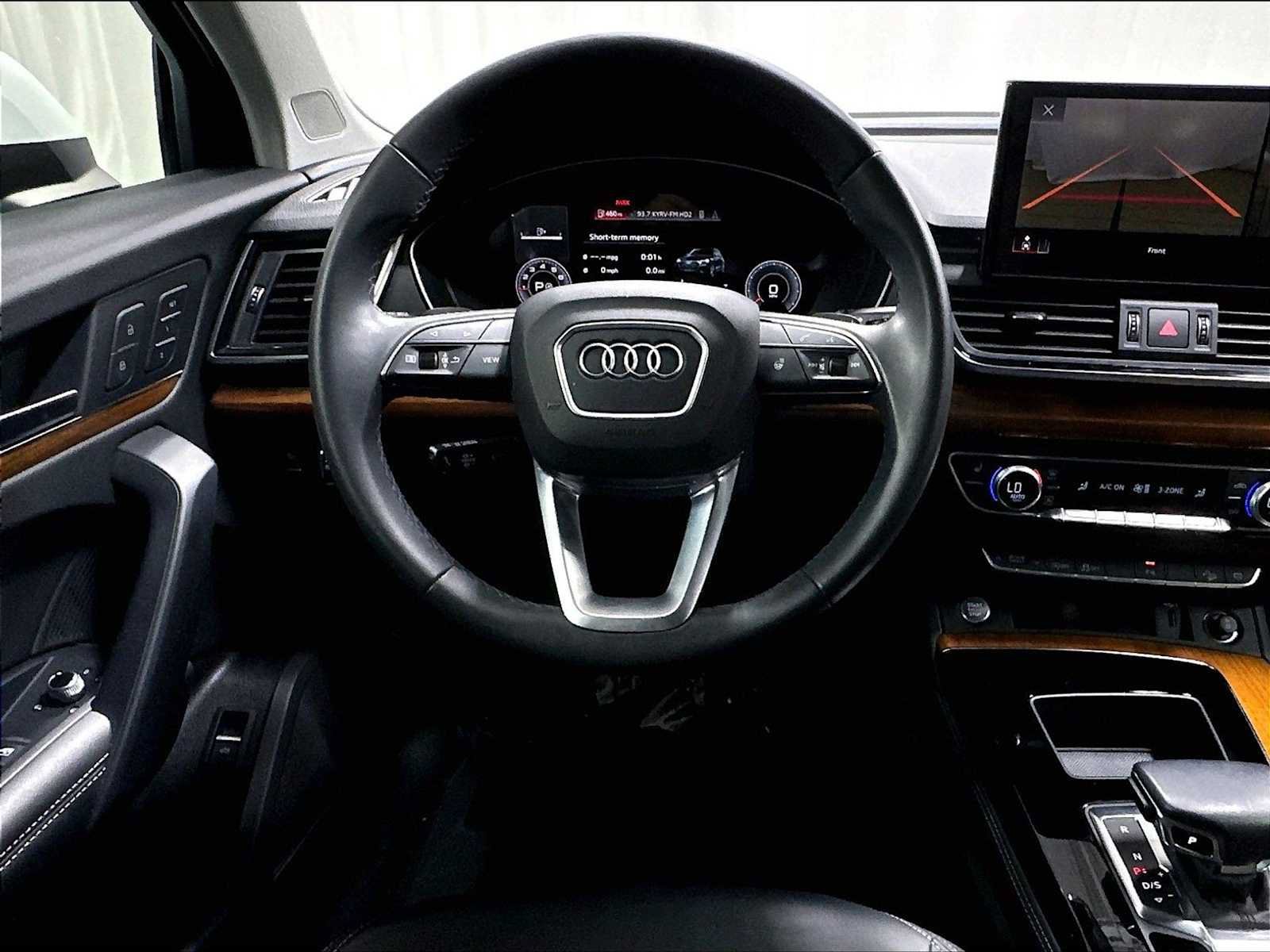 Used 2023 Audi Q5 2.0T Premium Plus w/ Premium Plus Package AWD/4WD image 16