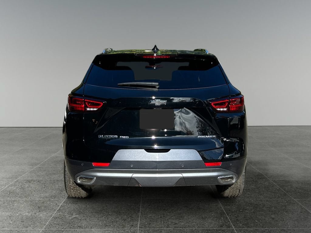 New 2025 Chevrolet Blazer Premier w/ Driver Confidence II Package AWD/4WD image 6