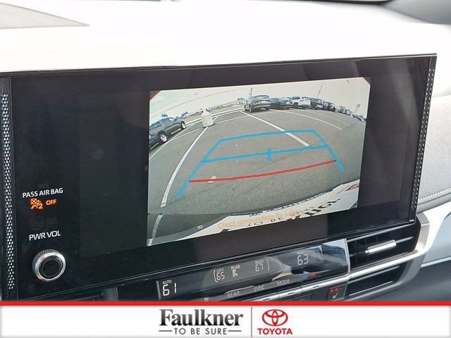 Certified 2025 Toyota Sienna XSE w/ XSE Plus Package AWD/4WD image 18