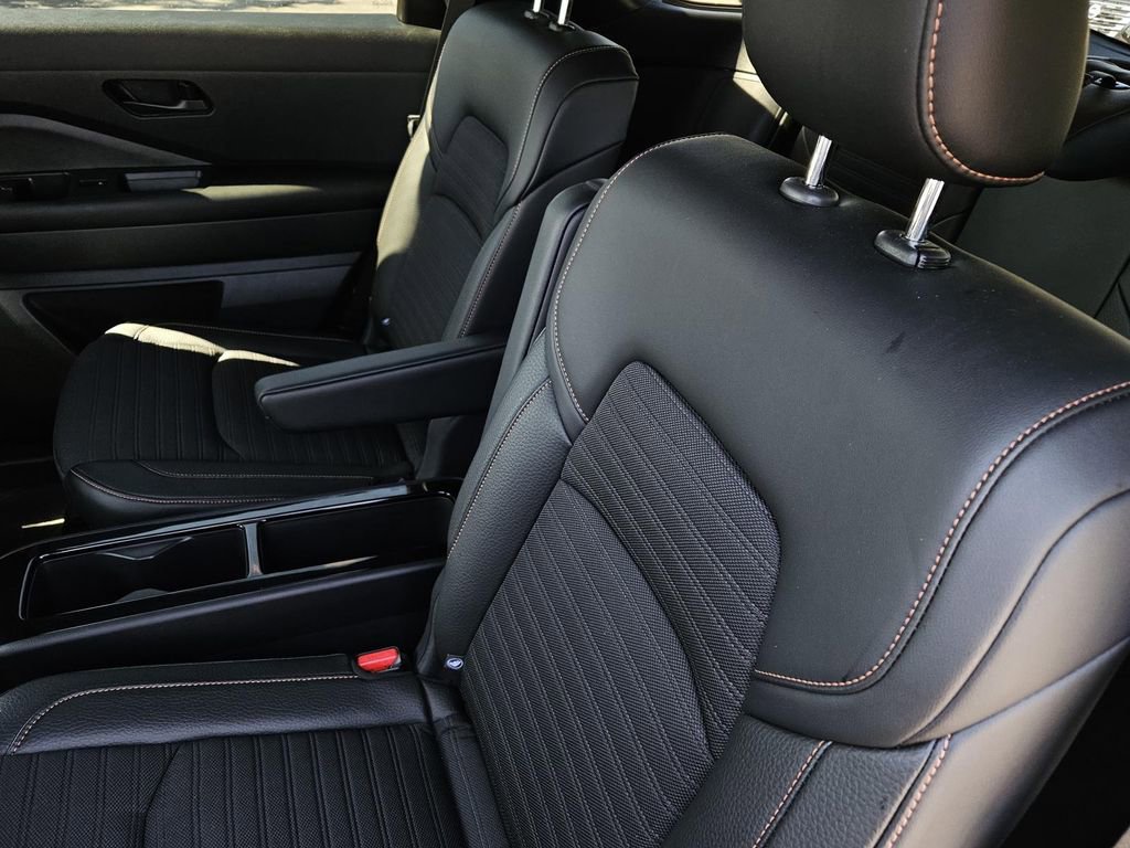 Certified 2024 Nissan Pathfinder Rock Creek image 12