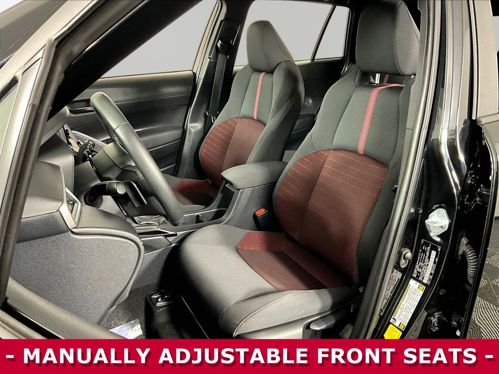 Used 2024 Toyota Corolla Cross AWD Hybrid image 21