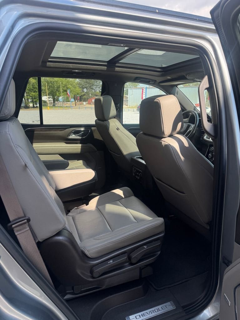 Used 2023 Chevrolet Tahoe Z71 w/ Off-Road Capability Package AWD/4WD image 17
