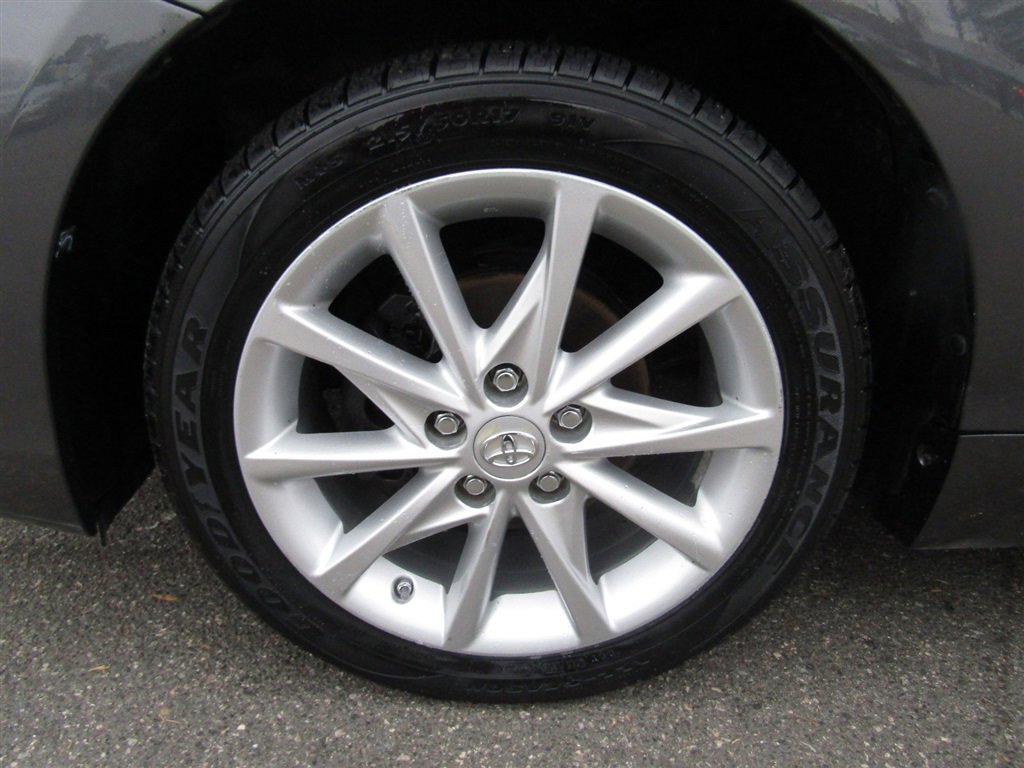 Used 2012 Toyota Prius V image 14