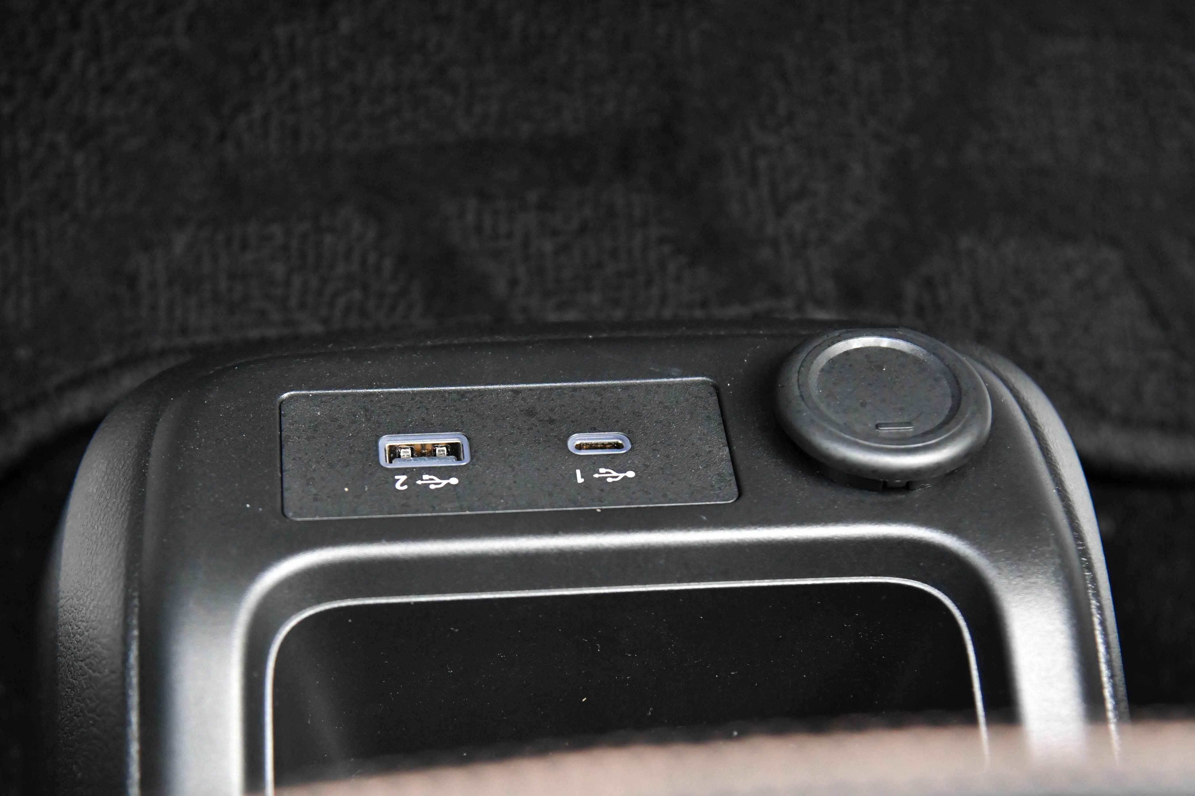 Used 2024 Nissan Ariya FWD image 31