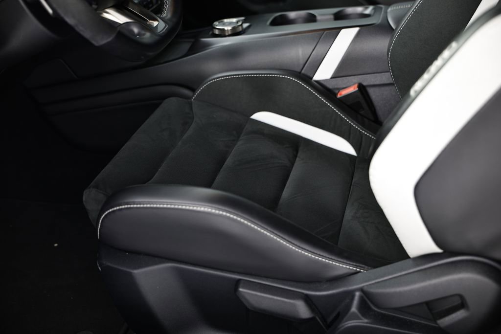 Used 2021 Ford Mustang Shelby GT500 w/ Technology Package image 24