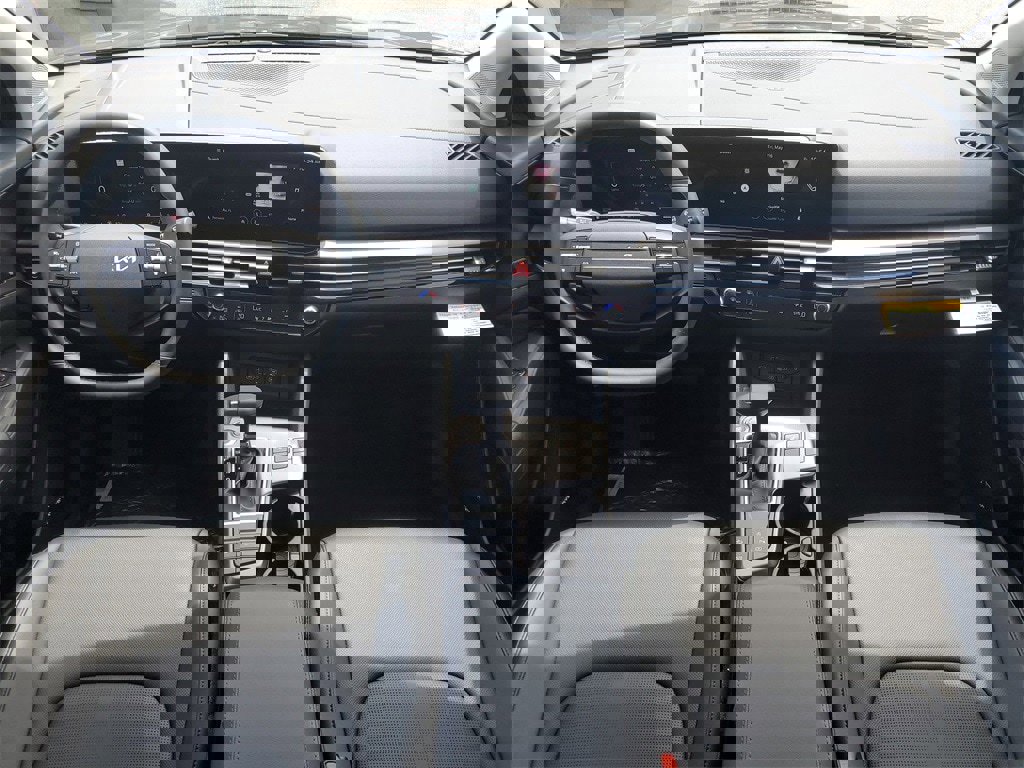 New 2026 Kia Sportage SX image 24