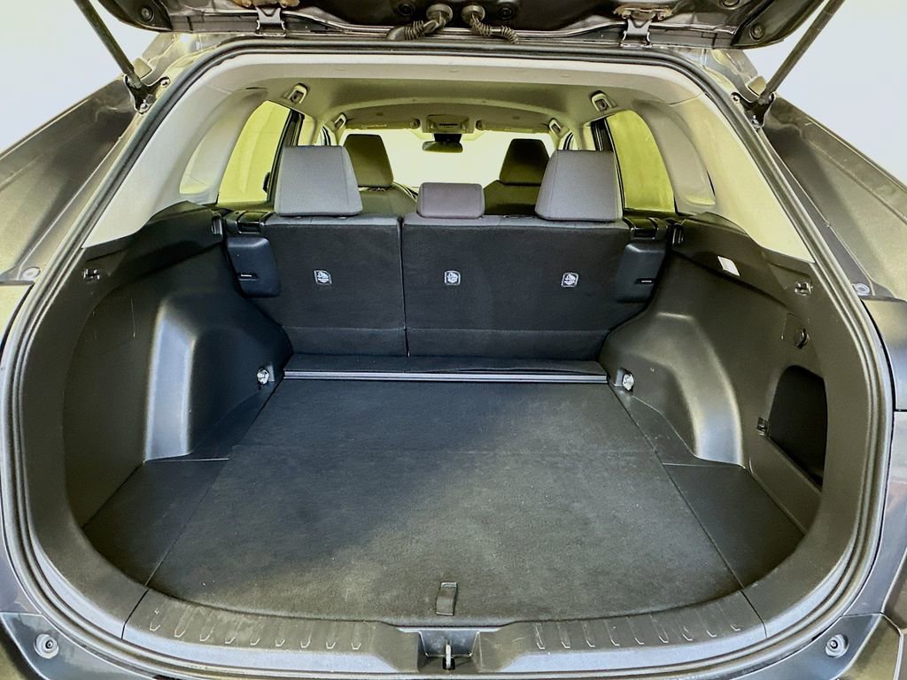 Used 2024 Toyota RAV4 XLE image 26
