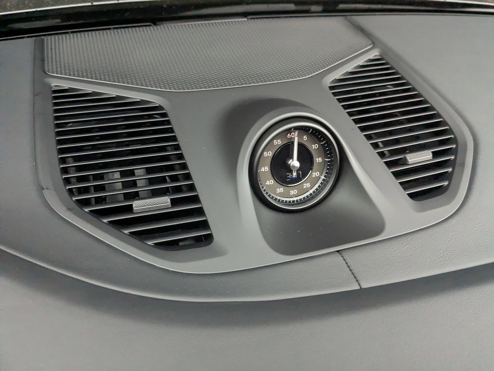 New 2026 Porsche Cayenne Turbo image 22