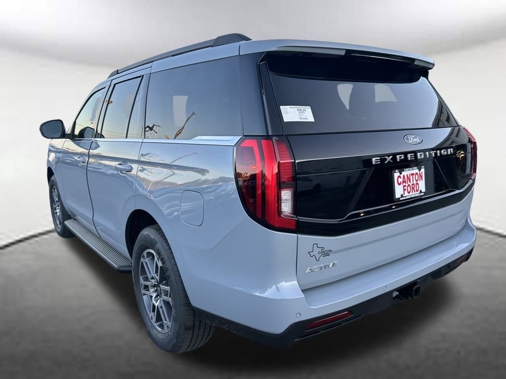 New 2025 Ford Expedition Active image 3