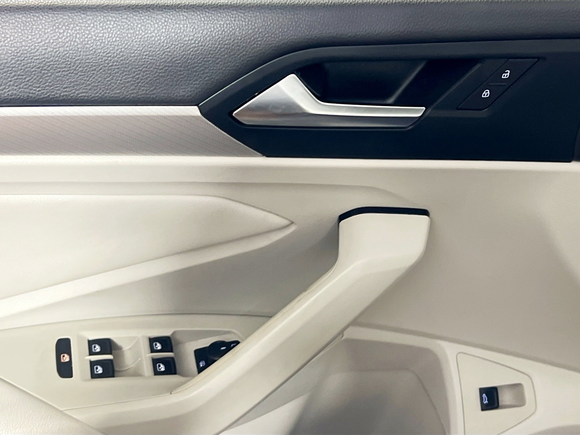 Used 2020 Volkswagen Jetta SE image 16