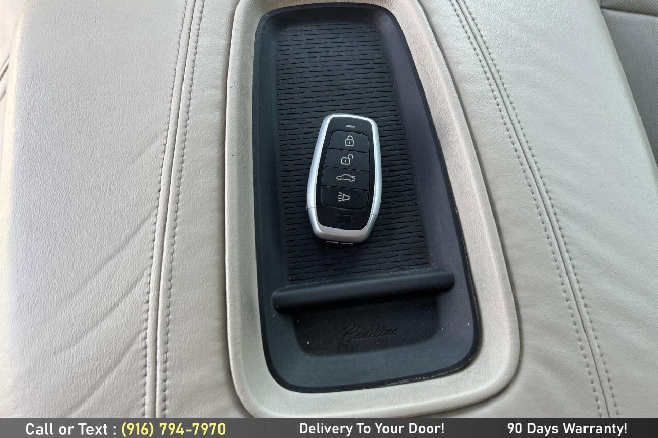 Used 2015 Cadillac Escalade Premium image 18