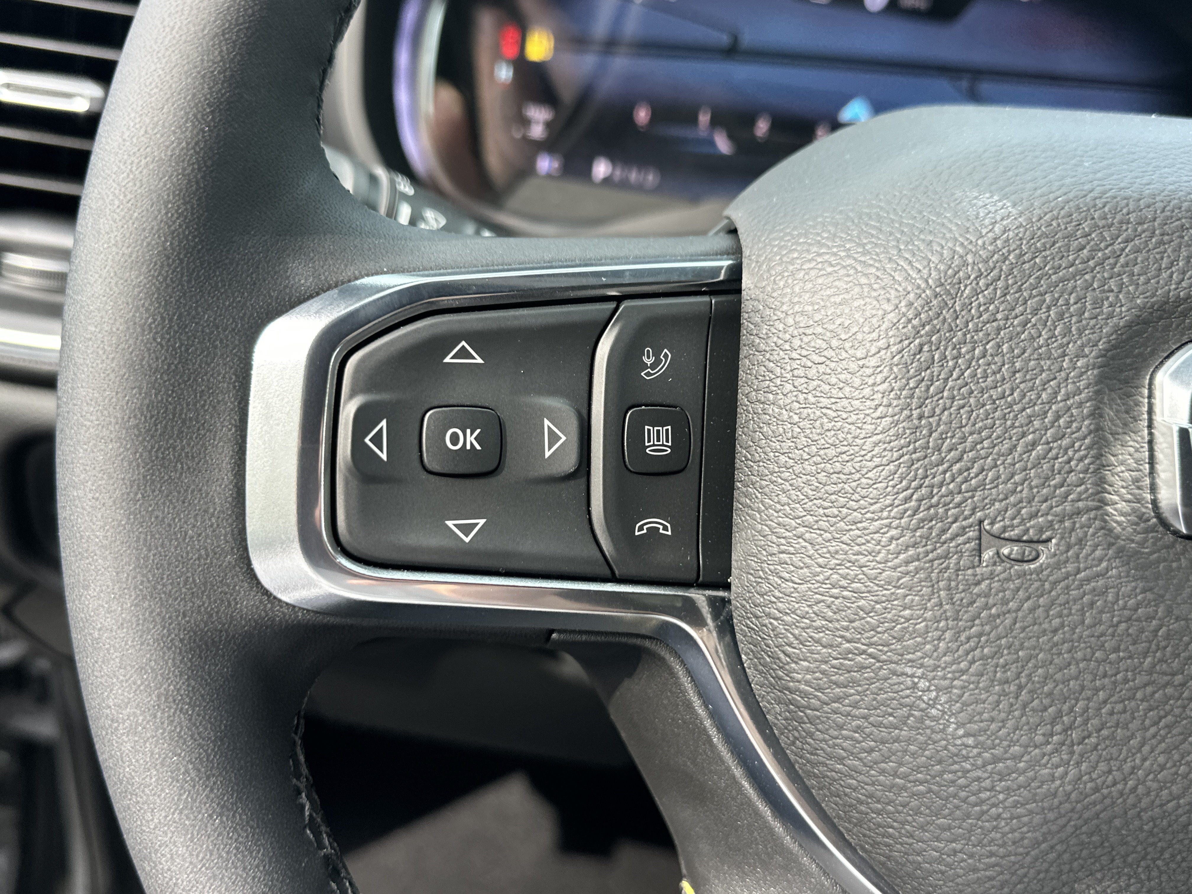 New 2027 RAM 2500 Laramie AWD/4WD image 11