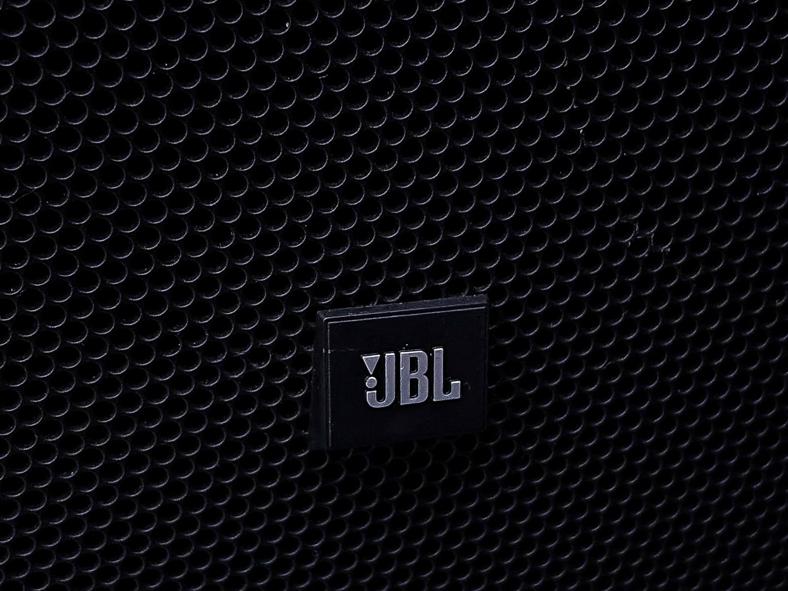 Used 2015 Toyota Prius Five w/ Advanced Technology Package FWD image 2