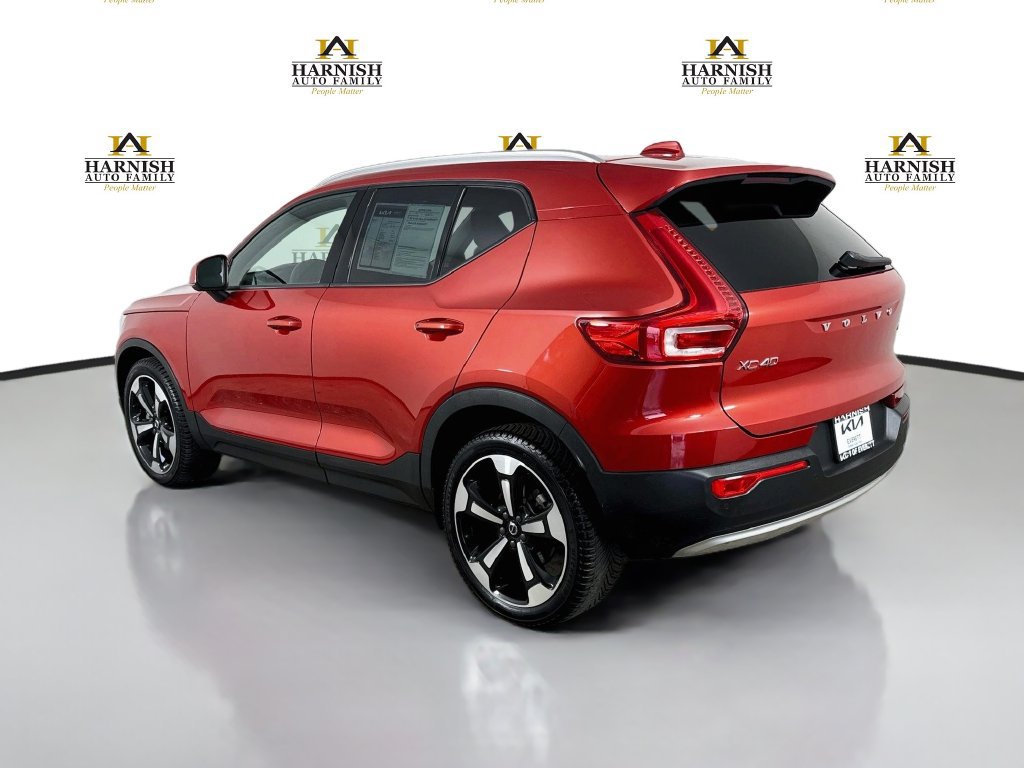 Used 2021 Volvo XC40 T5 Momentum w/ Premium Package AWD/4WD image 5