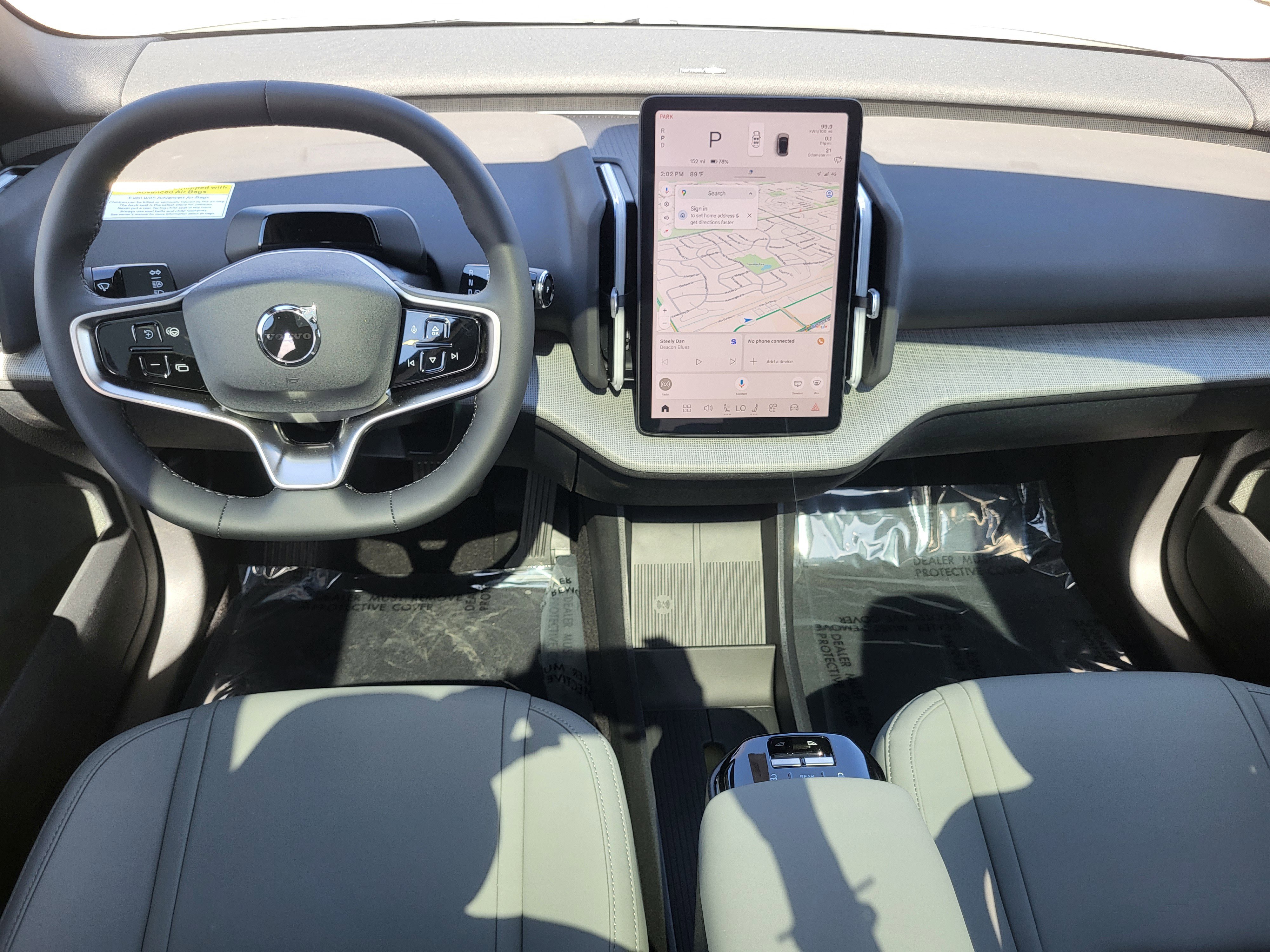 New 2025 Volvo EX30 Plus w/ Protection Package Premier image 17