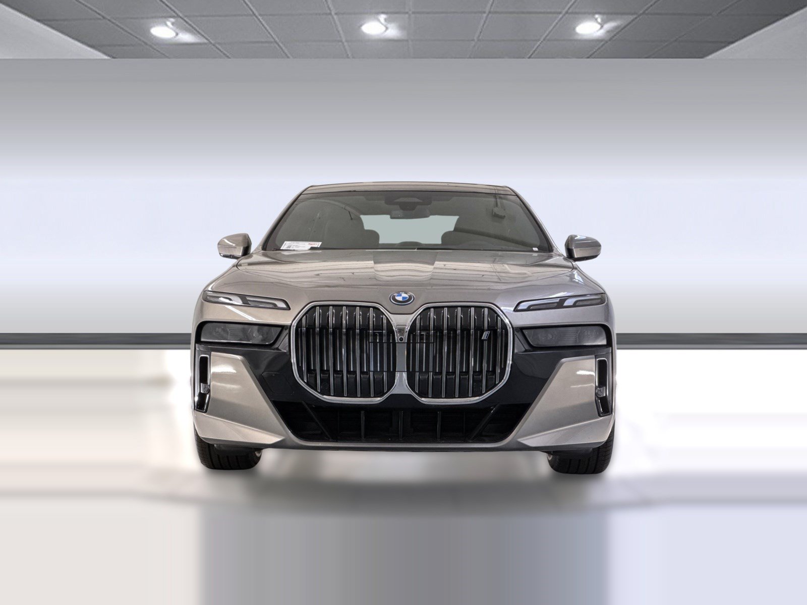 Used 2026 BMW i7 xDrive60 w/ M Sport Package RWD image 5