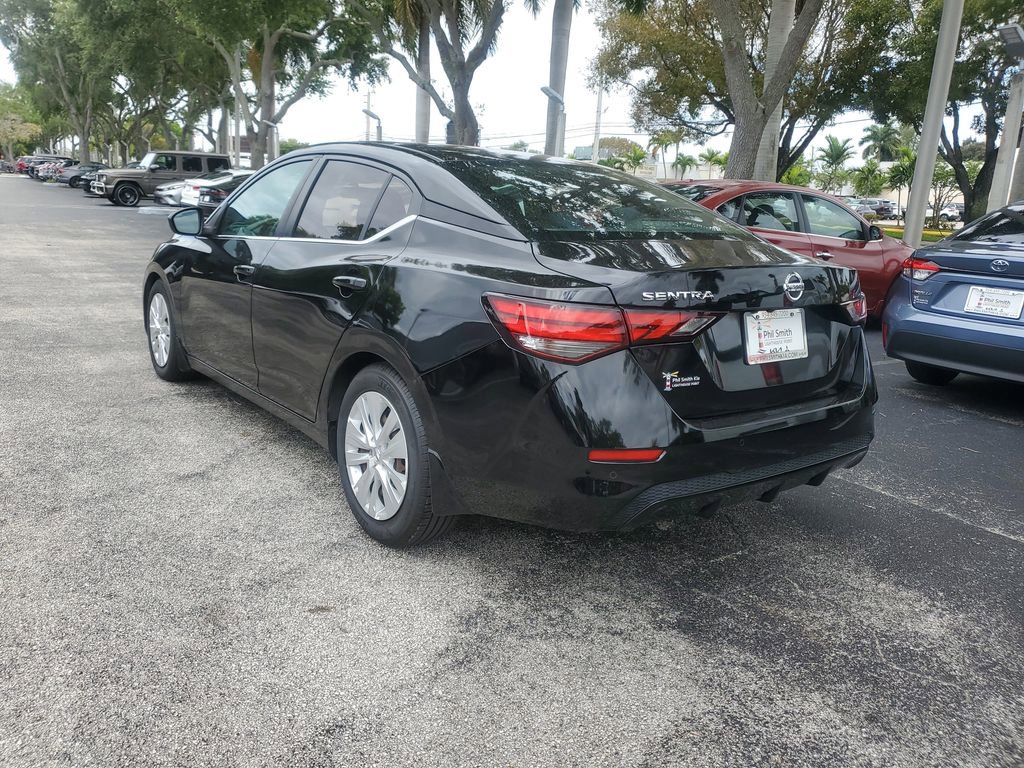 Used 2020 Nissan Sentra S image 4
