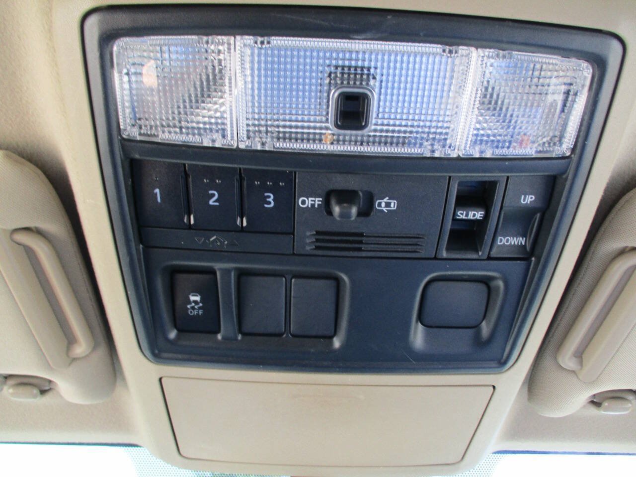 Used 2015 Toyota 4Runner SR5 Premium RWD image 20