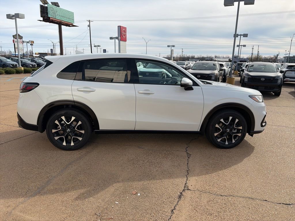 Used 2026 Honda HR-V EX-L image 5