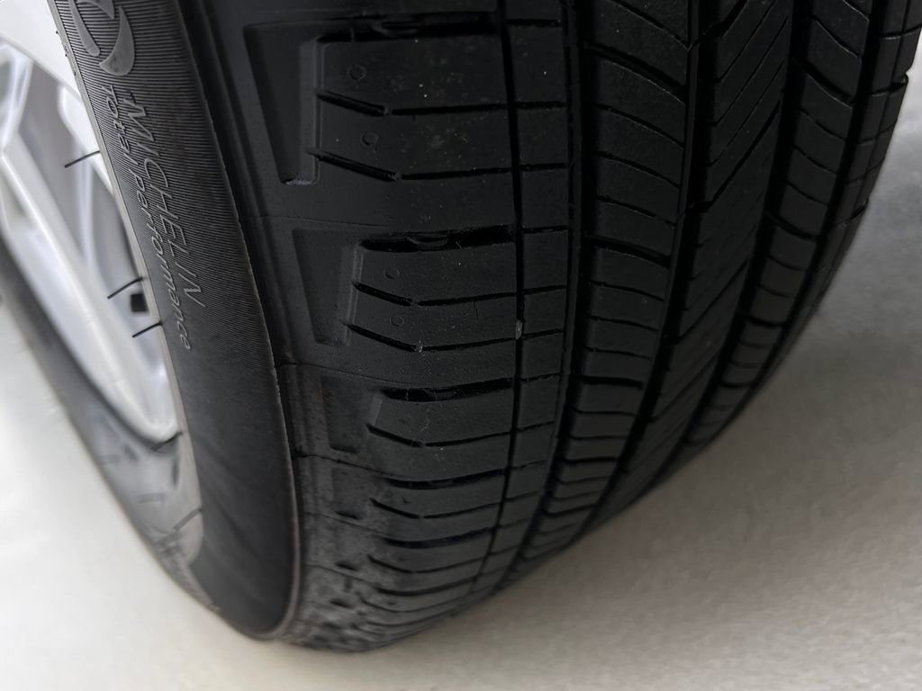 Used 2024 Toyota RAV4 XLE image 29