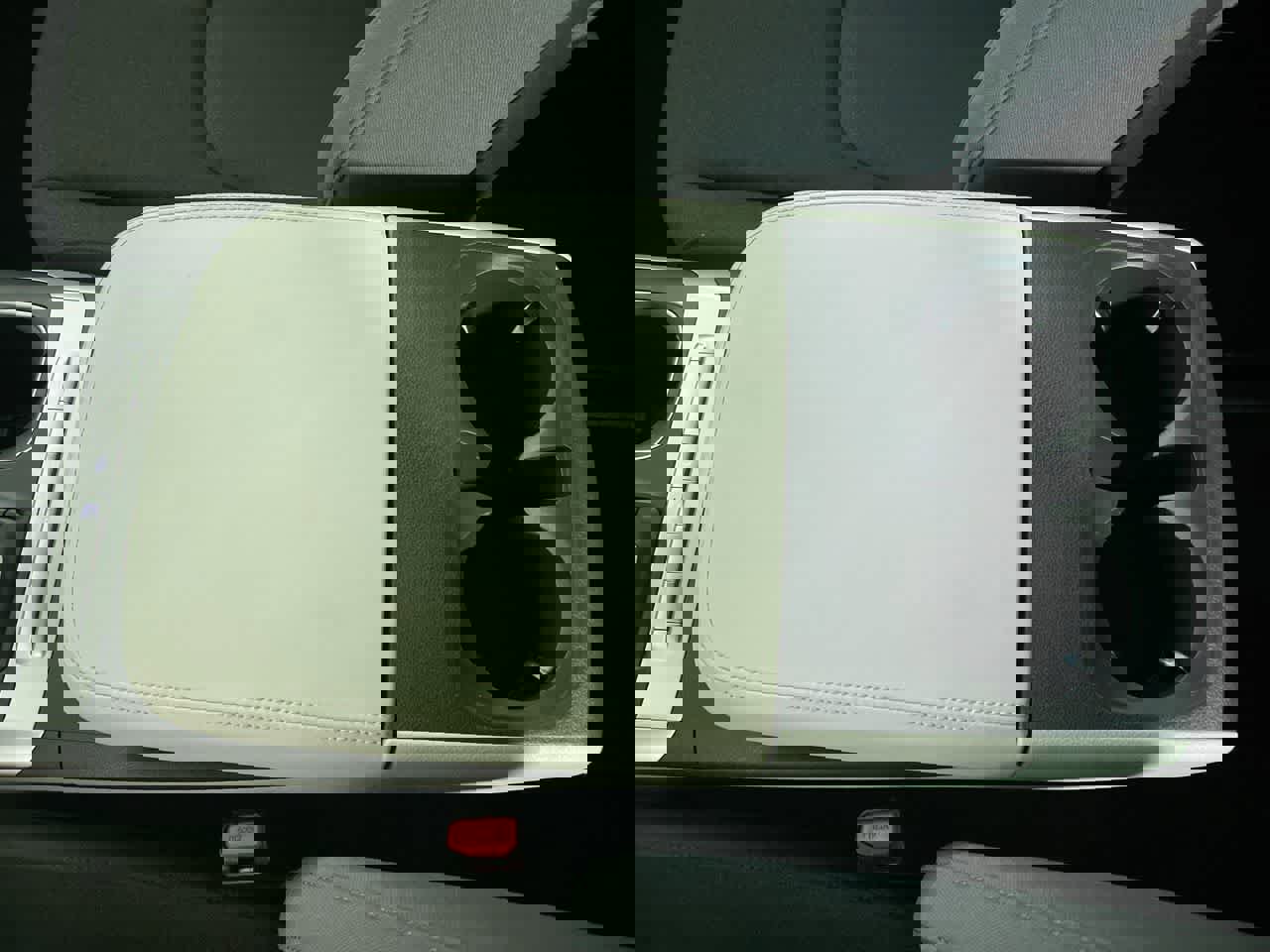 Used 2024 Kia Carnival LX image 28