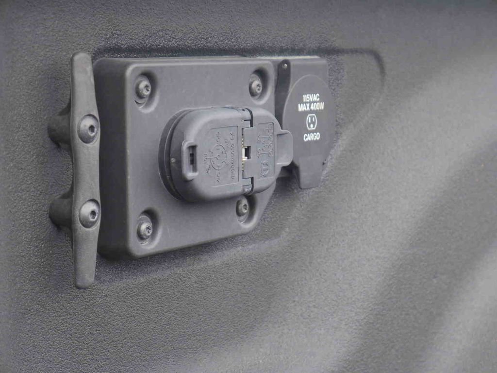 Used 2023 RAM 3500 Laramie image 11