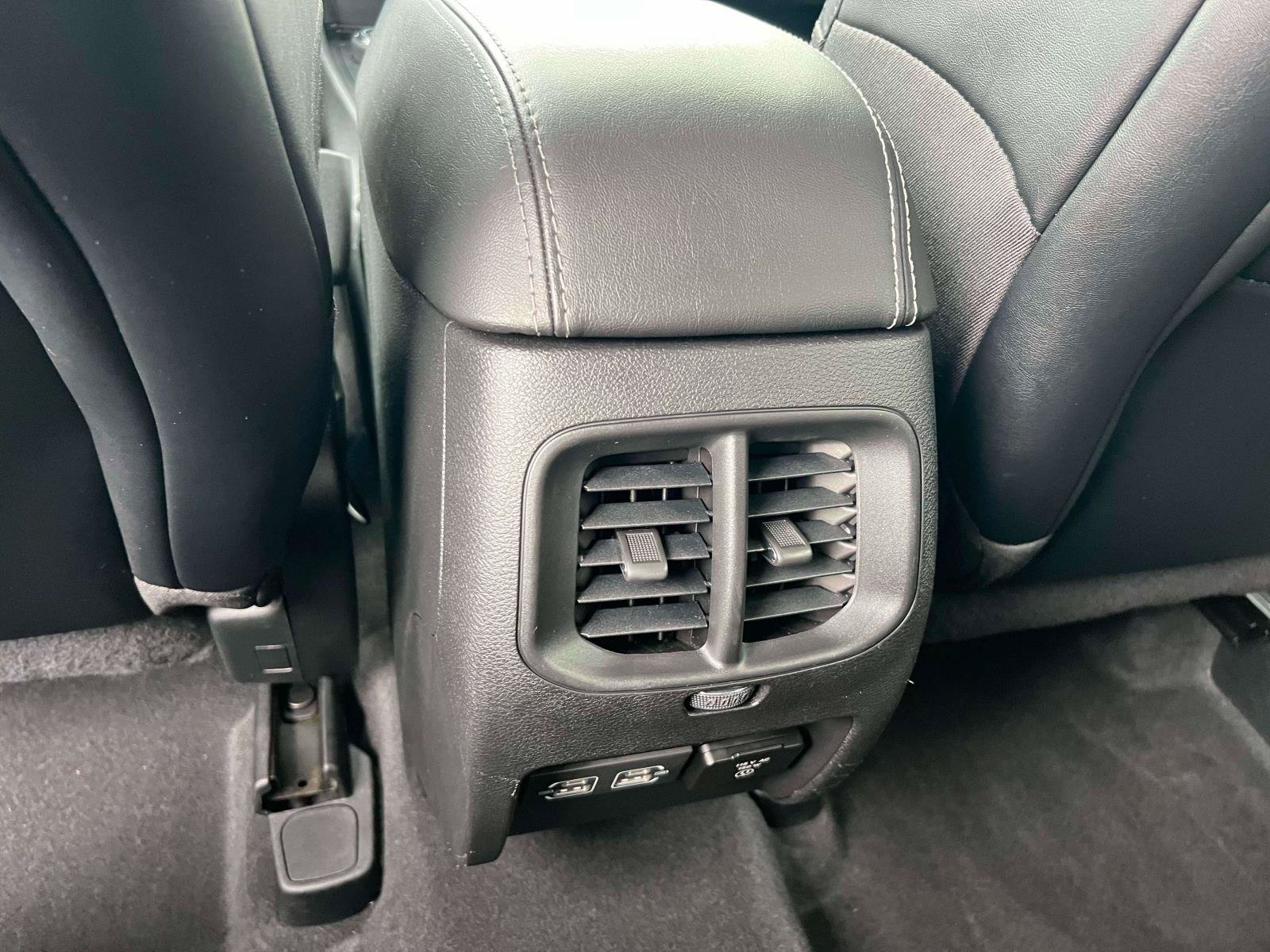 Used 2022 Jeep Cherokee Limited w/ Mopar Interior Package AWD/4WD image 24