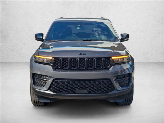 Used 2024 Jeep Grand Cherokee Altitude AWD/4WD video 3