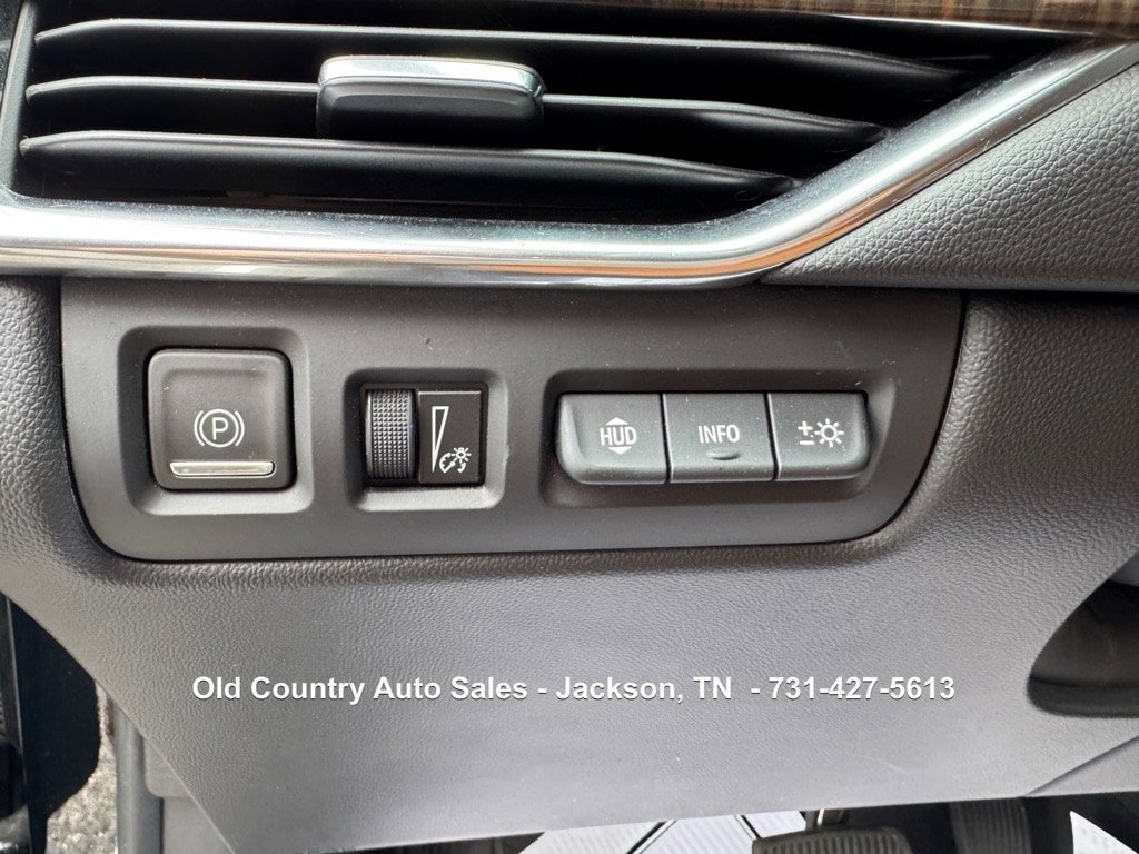 Used 2020 Cadillac XT4 Premium Luxury FWD image 22