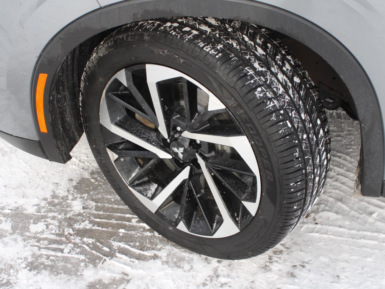 Used 2022 Mitsubishi Outlander SE image 18