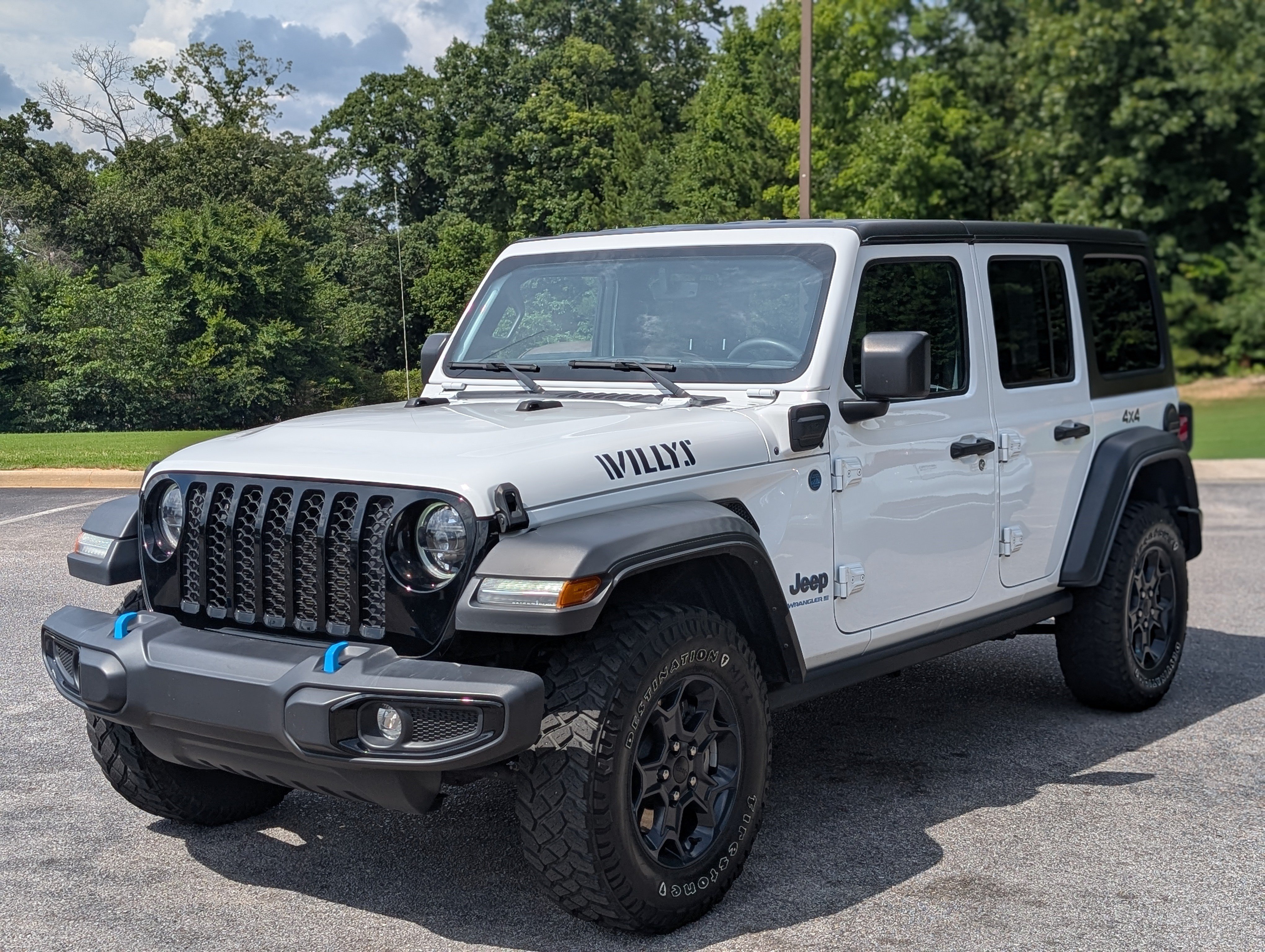 Used 2023 Jeep Wrangler Unlimited w/ 8.4" Radio Group AWD/4WD image 5