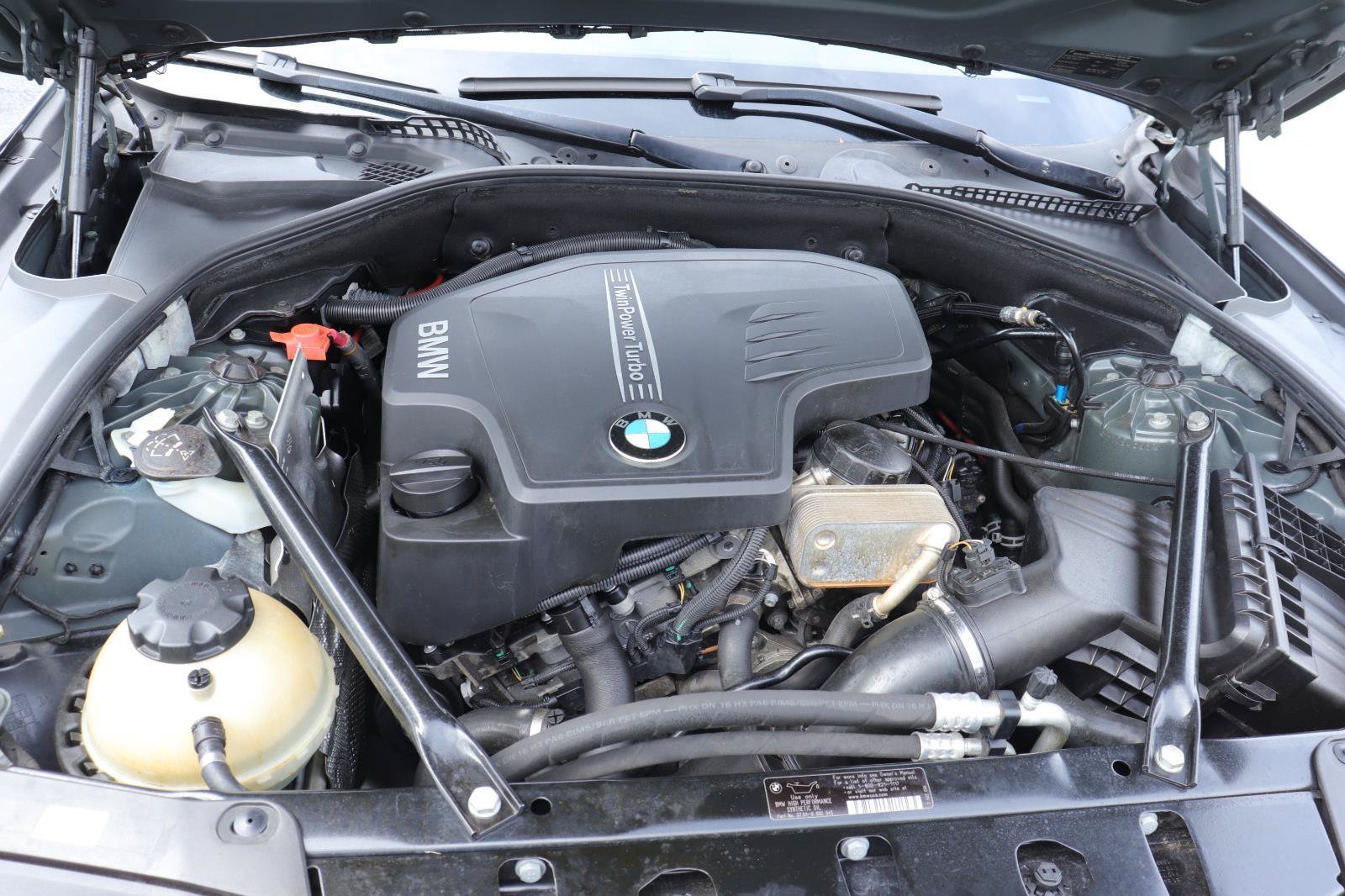Used 2013 BMW 528i Sedan RWD image 30