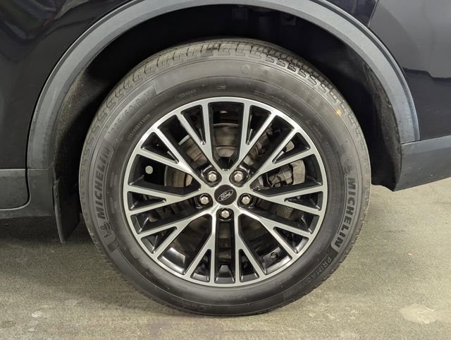 Used 2023 Ford Escape SE image 11