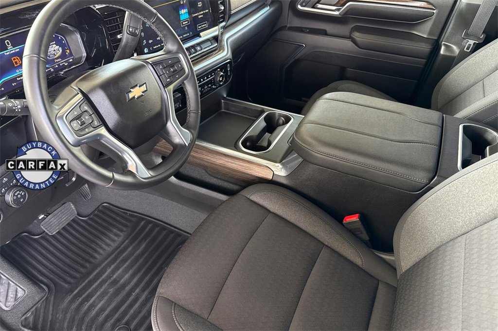 Used 2024 Chevrolet Silverado 2500 LT w/ Convenience Package image 4