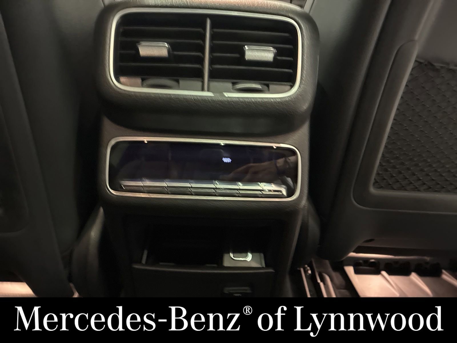 Used 2022 Mercedes-Benz GLS 450 4MATIC w/ AMG Line Exterior image 36