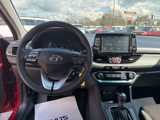 Used 2018 Hyundai Elantra GT FWD image 7