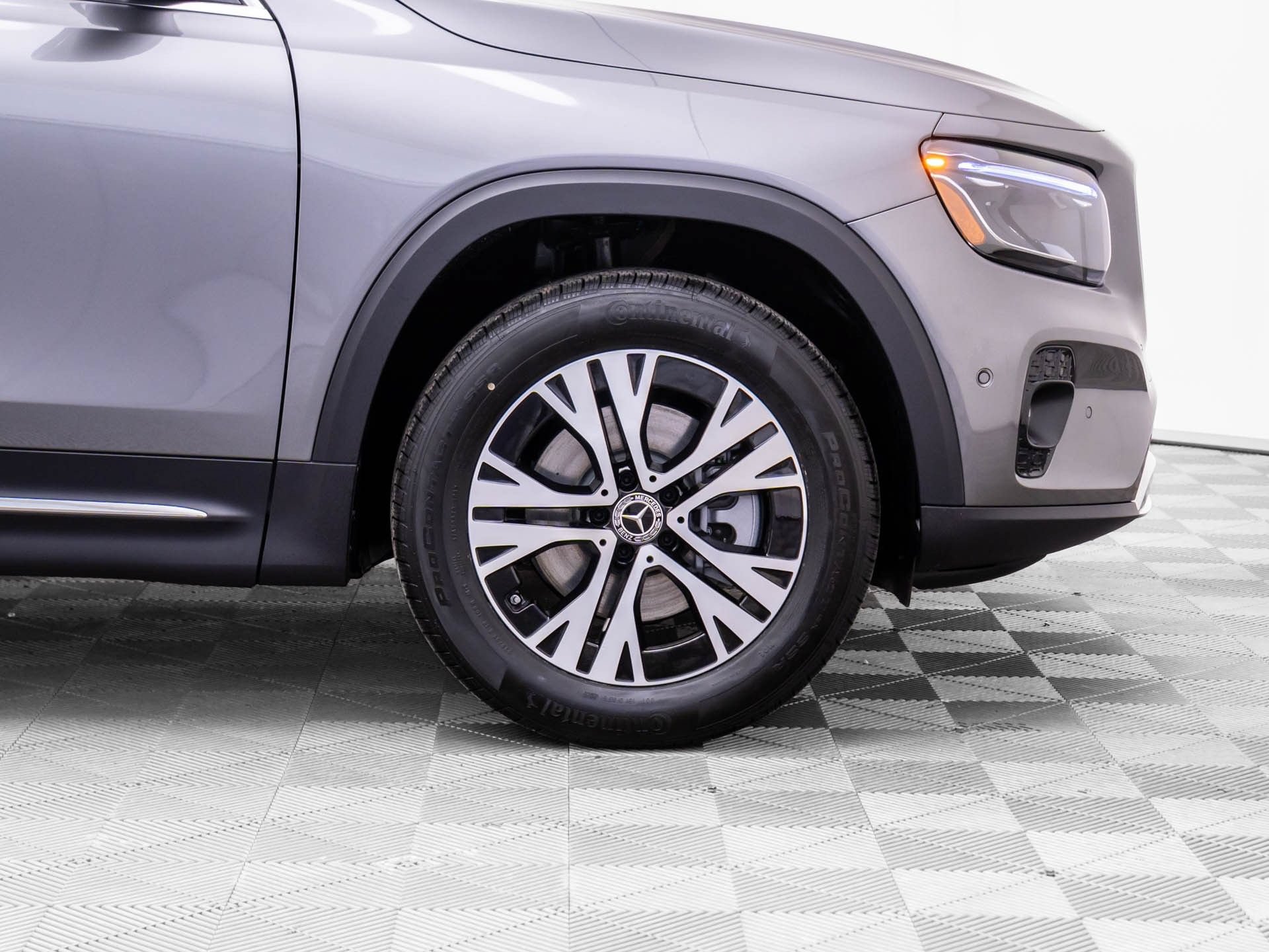 New 2026 Mercedes-Benz GLB 250 4MATIC image 36