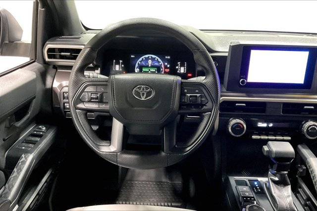 Certified 2024 Toyota Tacoma SR5 AWD/4WD image 5