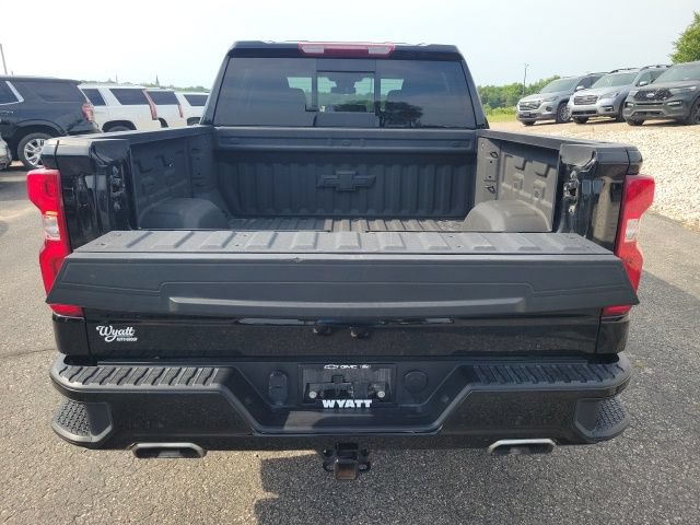 Used 2025 Chevrolet Silverado 1500 RST AWD/4WD image 8