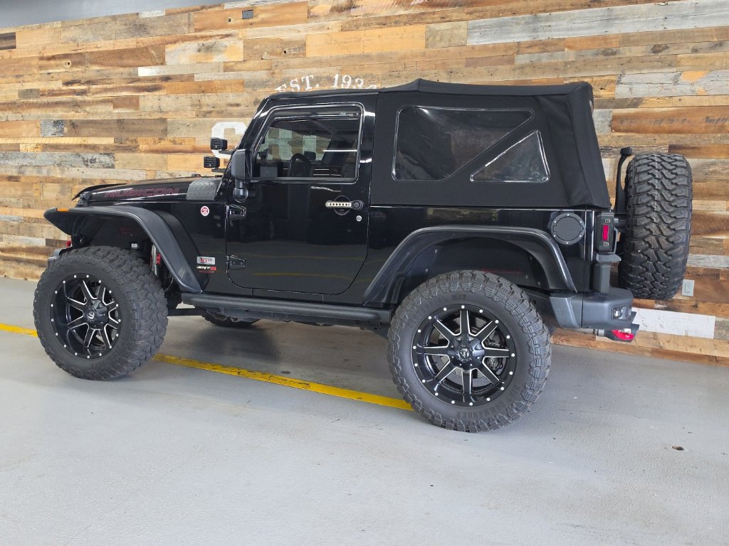 Used 2013 Jeep Wrangler Rubicon AWD/4WD image 6