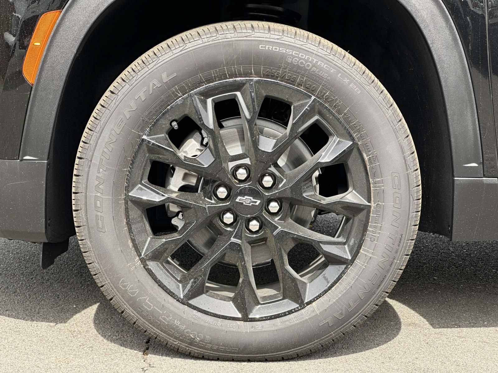 New 2026 Chevrolet Traverse LT w/ Midnight/Sport Edition FWD image 7