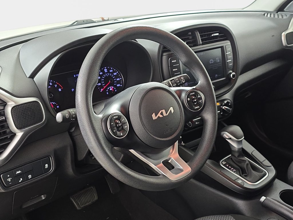 Used 2022 Kia Soul LX w/ Technology Package FWD image 18