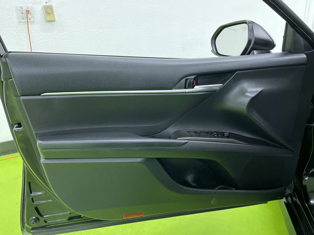 Used 2022 Toyota Camry LE image 15