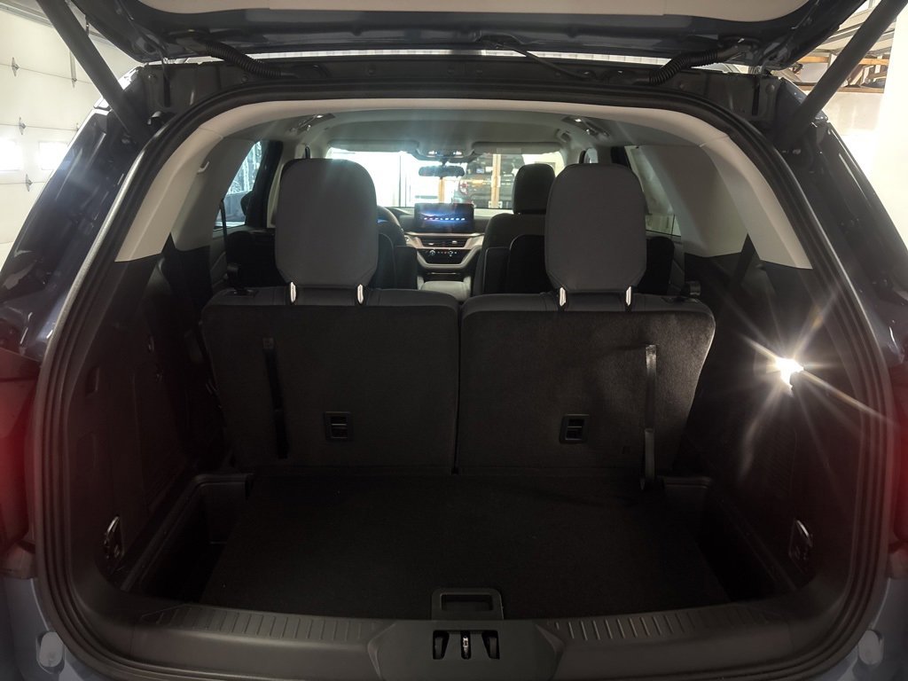 New 2025 Ford Explorer Active image 28