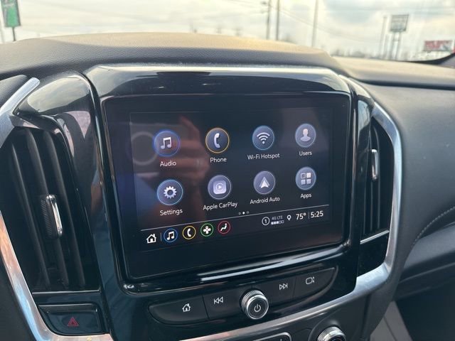 Used 2023 Chevrolet Traverse LT image 24