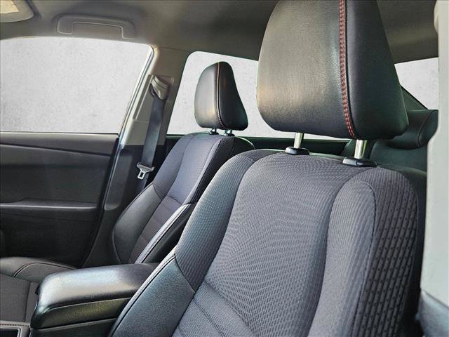 Used 2016 Toyota Camry SE FWD image 12