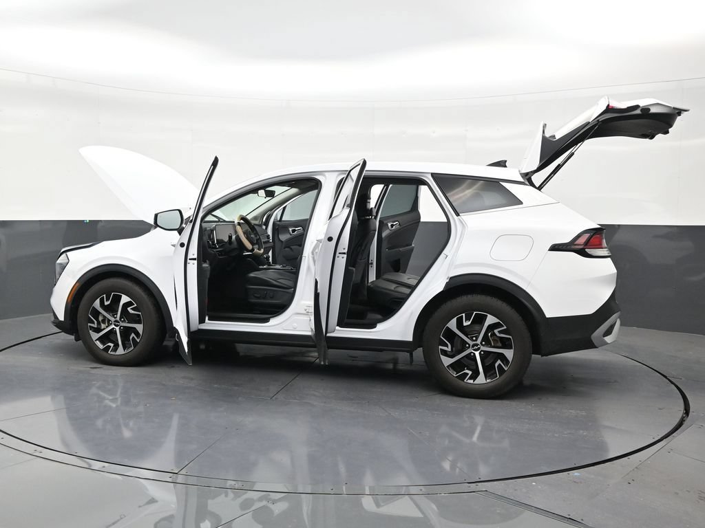 Used 2024 Kia Sportage EX FWD image 29