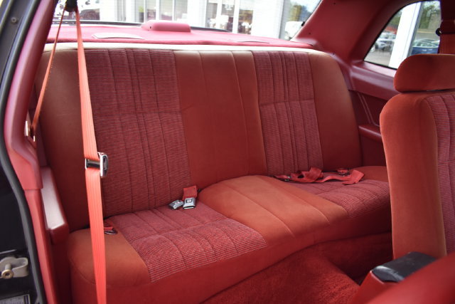 Used 1987 Ford Thunderbird Sport RWD image 28